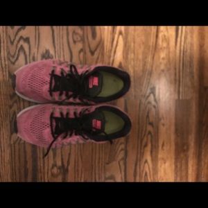 Nike Pegasus size 8. Light pink